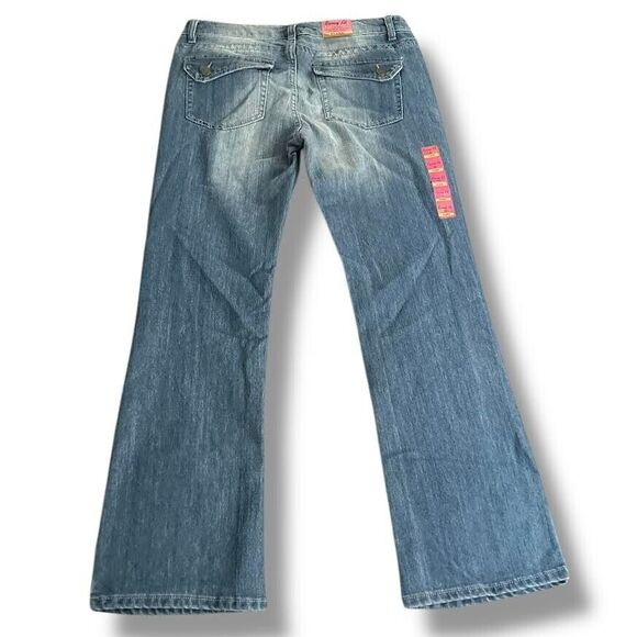 Route 66 Jeans Women's Size 12 Blue Flare Curvy Fit Low Rise Flap Pocket… - Picture 4 of 13